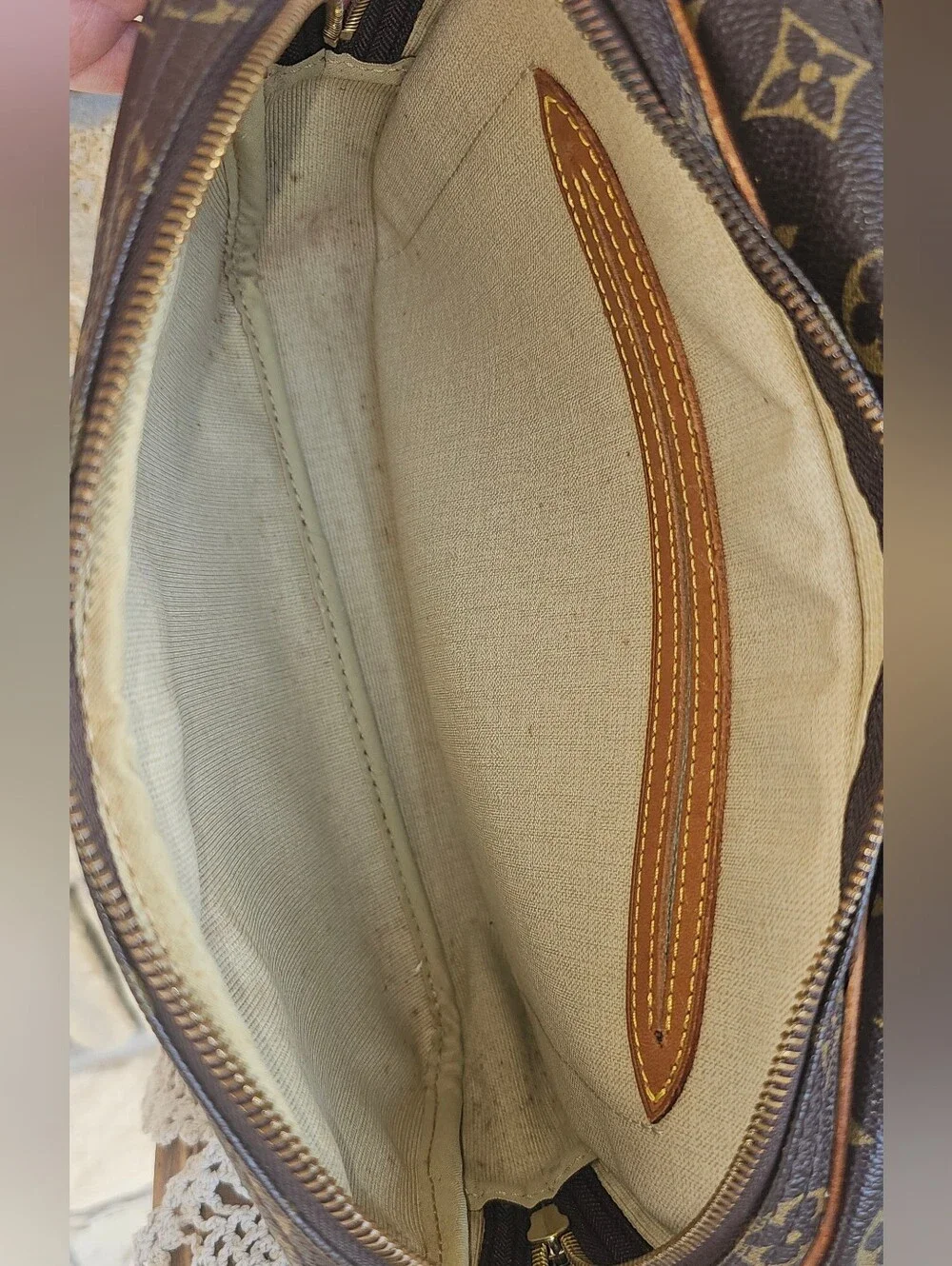 Louis Vuitton Monogram Reporter PM With COA